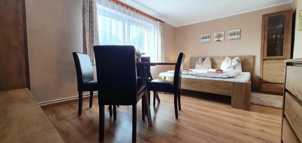 Apartman U Babicky Zdiar Exterior photo